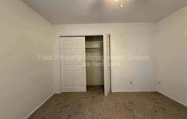 2 beds, 1 bath, 763 sqft, $995, Unit 119