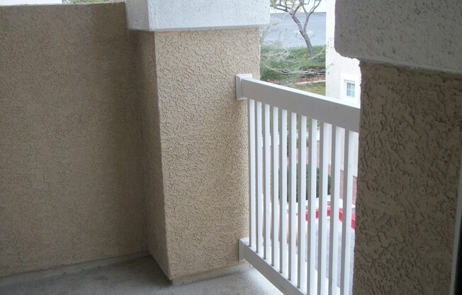 2 beds, 2 baths, $1,549, Unit # 2040