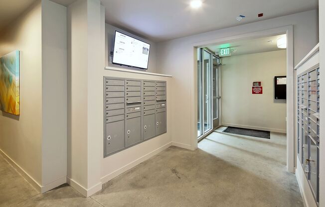 Studio, 1 bath, 244 sqft, $1,233, Unit 304