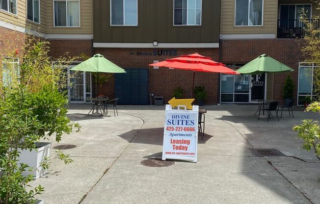 Studio, 1 bath, 462 sqft, $1,250, Unit 305