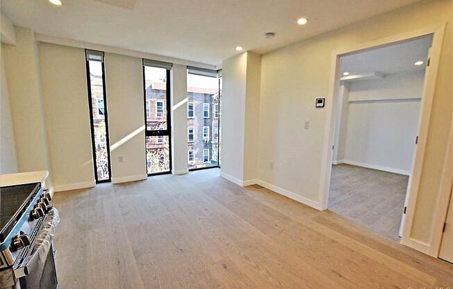 1 bed, 1 bath, 565 sqft, $3,154, Unit 6D