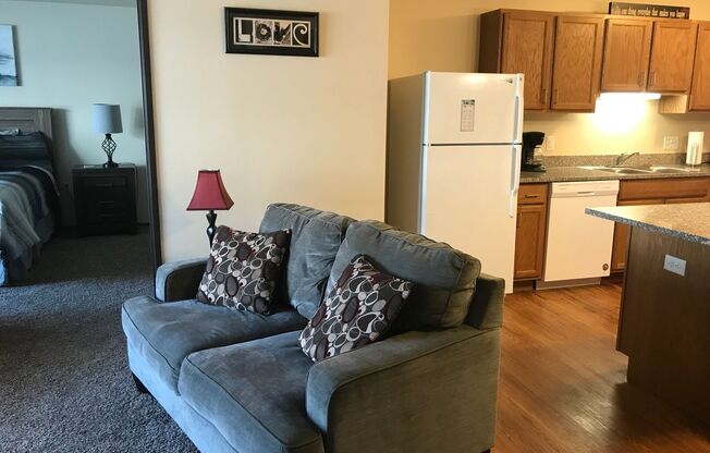 2 beds, 2 baths, 976 sqft, $1,595, Unit 1304