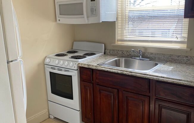 1 bed, 1 bath, $850, Unit 0036BTH
