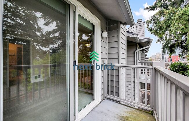 2 beds, 2.5 baths, $3,195