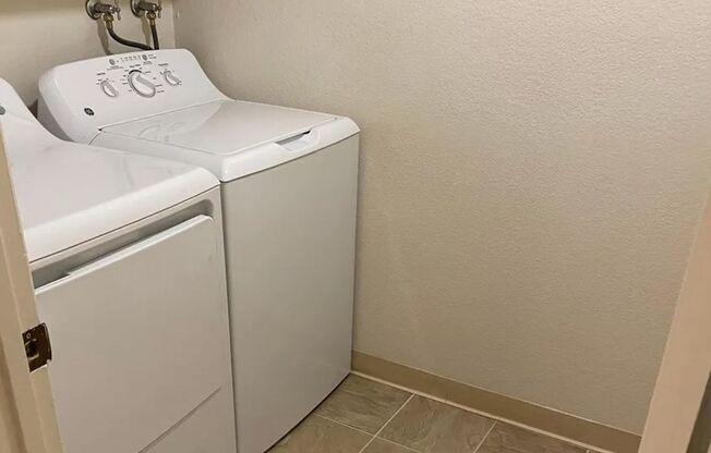 1 bed, 1 bath, 667 sqft, $1,470, Unit 223