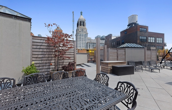 115 4 AVE