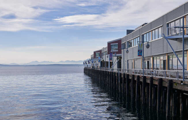Minutes from the Pier with inspiring views of Elliott Bay.