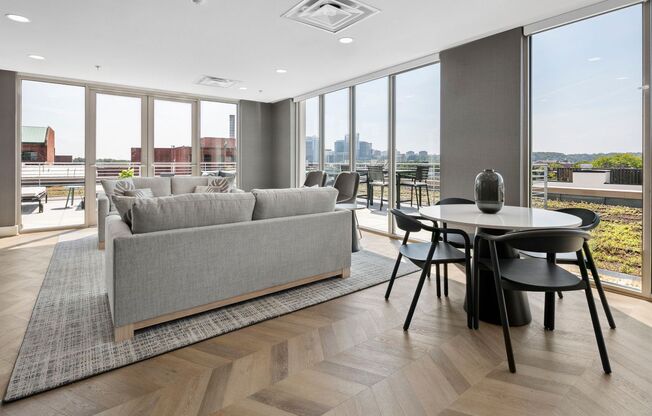 1 bed, 1 bath, $2,800, Unit 201