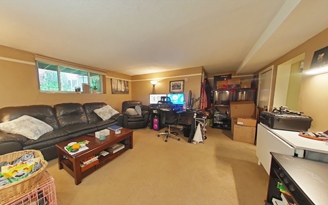 33 WESTGATE RD