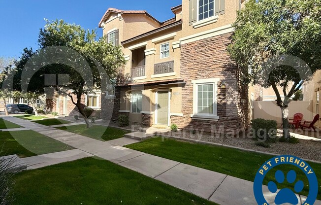 4049 E WINDSOR DR