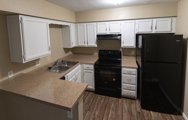 1 bed, 1 bath, 784 sqft, $1,095, Unit 7620304