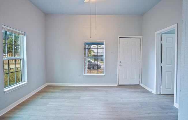 Charming and Modern Living Near Downtown San Antonio