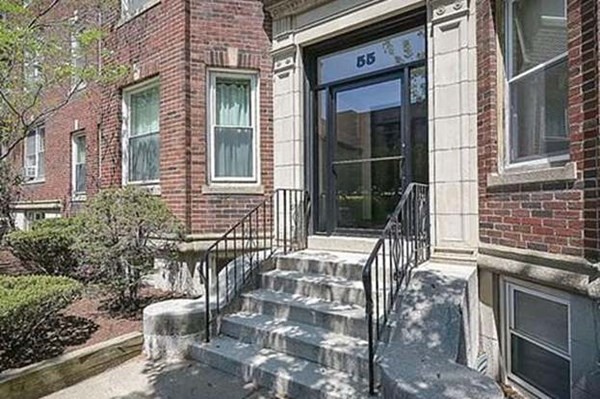 55 THATCHER ST