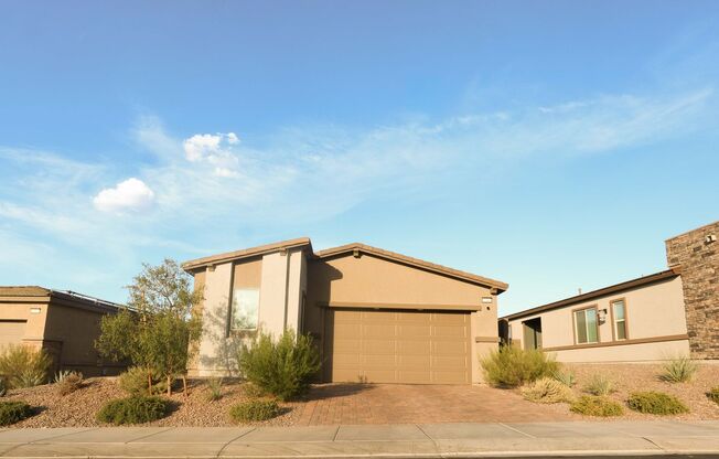 A Fabulous 2 Bedroom home with a Pool in Henderson Furnished or NOT!!!