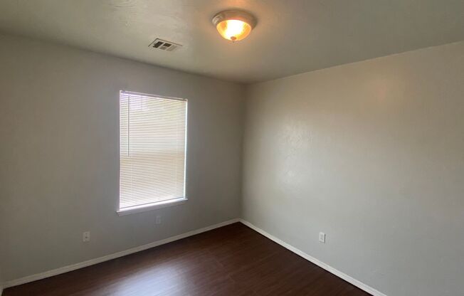 3 beds, 1 bath, $1,175