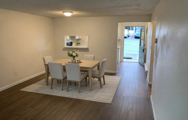 Cedarwood Villa Apartments