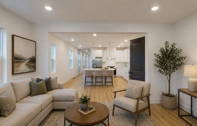 Beautiful 4 Bedroom House in East Nashville Home!