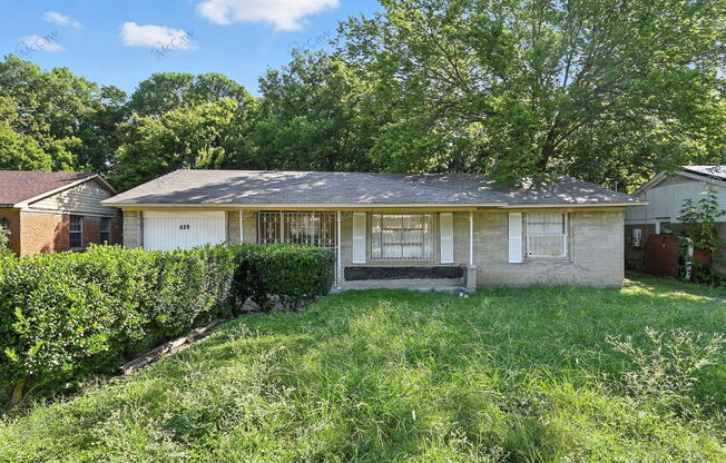425 Highcrest Dr.