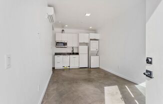 2 beds, 2 baths, $2,495, Unit 105