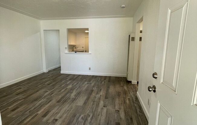 3421 E McKinley Ave