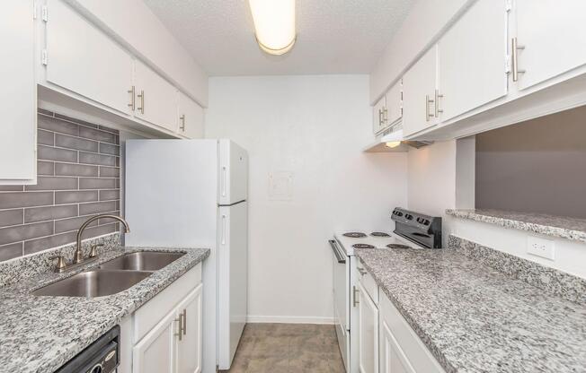 1 bed, 1 bath, 450 sqft, $675