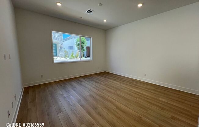 Irvine 4 Bedroom Home