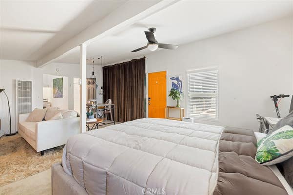 1583 W 48 ST