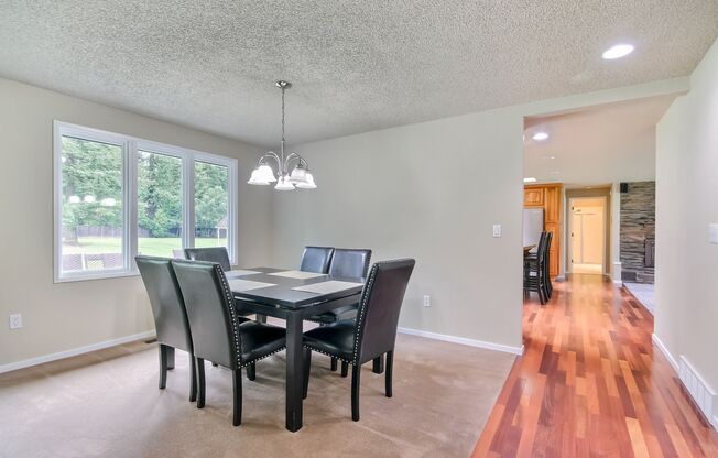 Fantastic Remodel in E Renton Highlands!