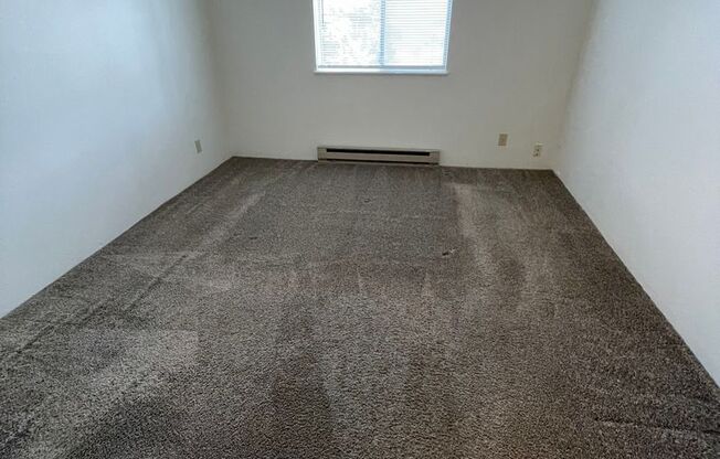 2 beds, 1.5 baths, 900 sqft, $1,650, Unit C106