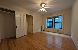 518 W Cornelia Ave 216