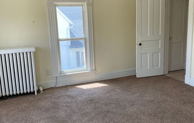 1 bed, 1 bath, $750, Unit #2