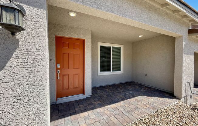 BRAND NEW GATED 3 BED 2.5 BATH 2 CAR GARAGE TOWNHOME RIGHT OFF 215N ANN EXIT