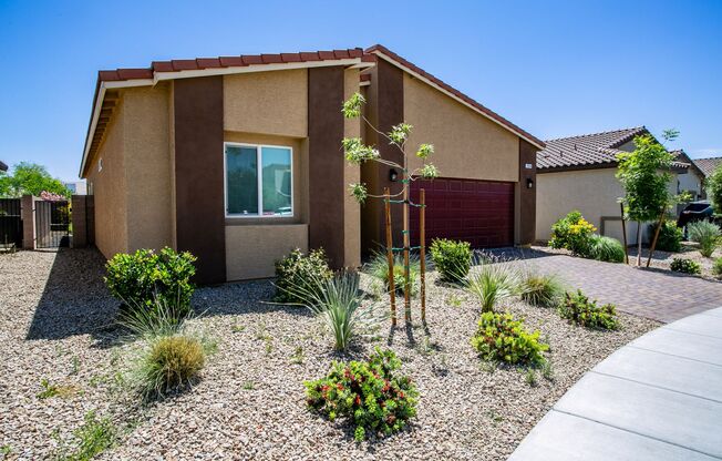 Beautiful single story home located in the Valley Vista Master Plan!