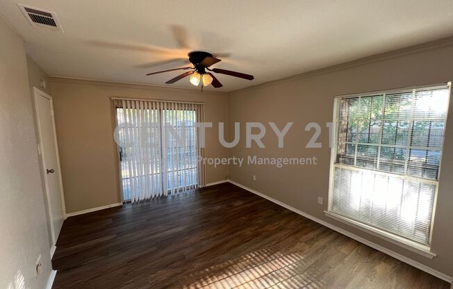 2 beds, 1 bath, $1,450