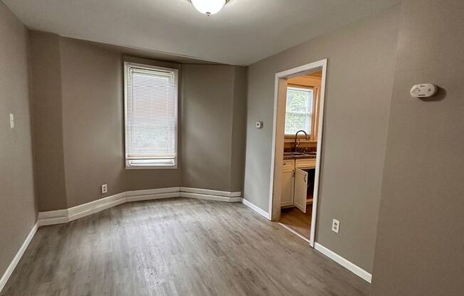 3bedrooms 1 1/2 bathroom. The house is very spacious living room, dining room and full kitchen includes the appliances fridge and stove. The house is section 8 ready. If you have any questions or concern text/call Liza at 816-602-6520.