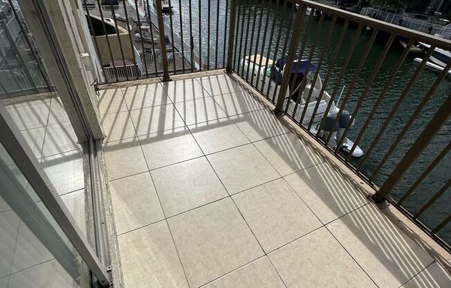 Waterfront Living with Unbeatable Access!