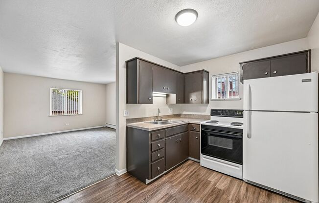 1 bed, 1 bath, 640 sqft, $1,100, Unit 208
