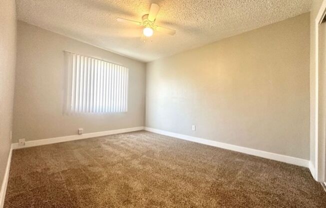 2 beds, 1 bath, $2,295, Unit 3630 04