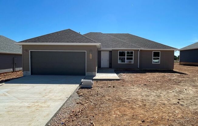 Newly Built Home for Rent in Aurora!