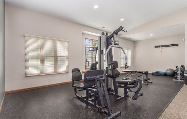 the gym at the preserve apartments