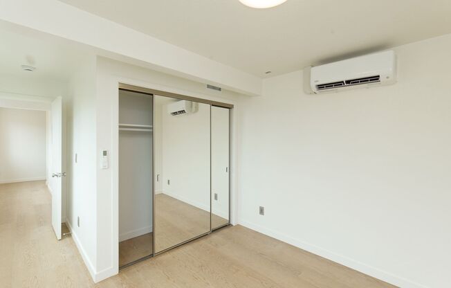 1 bed, 1 bath, 650 sqft, $2,445, Unit A