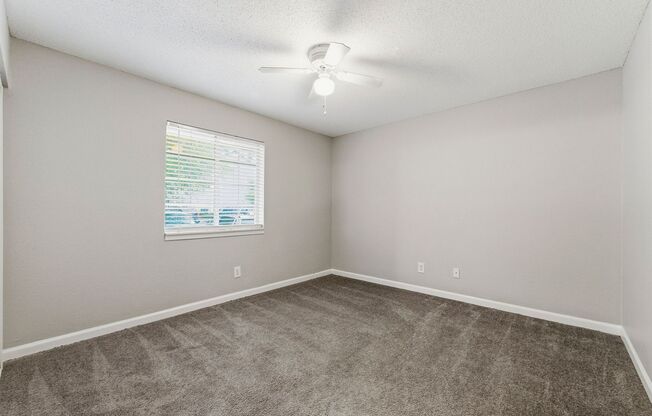 2 beds, 1 bath, 820 sqft, $1,260, Unit 3507-01