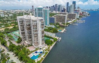 2 beds, 2 baths, 1,460 sqft, $5,200, Unit 2333 Brickell Ave unit 1717A (A11683538)