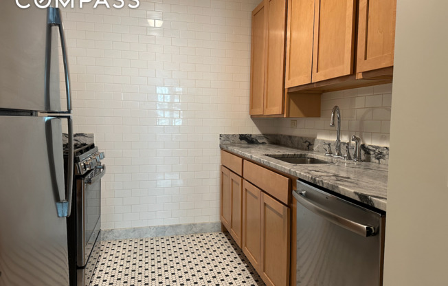 1 bed, 1 bath, $2,337, Unit 11E