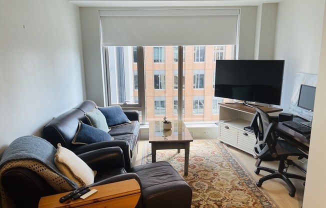 Studio, 1 bath, 531 sqft, $4,100, Unit 910