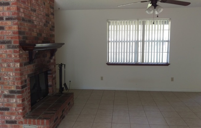 3 beds, 2 baths, $1,750