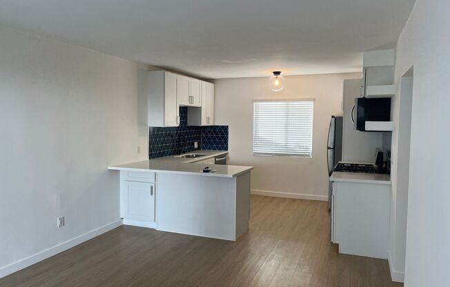 255 S. Ave. 55