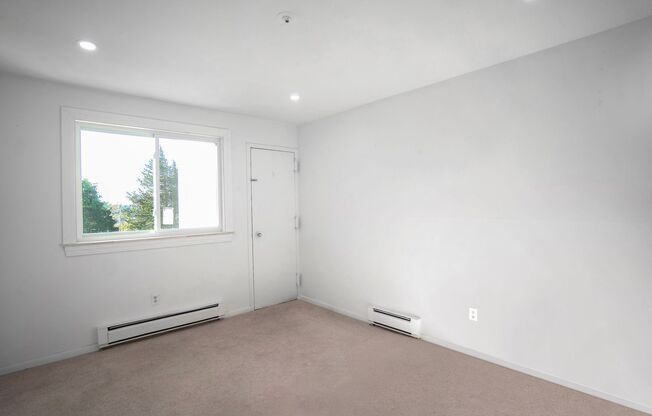 2 beds, 1 bath, 1,050 sqft, $2,450, Unit 57-3