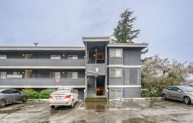 1 bed, 1 bath, 830 sqft, $1,695, Unit Unit 306