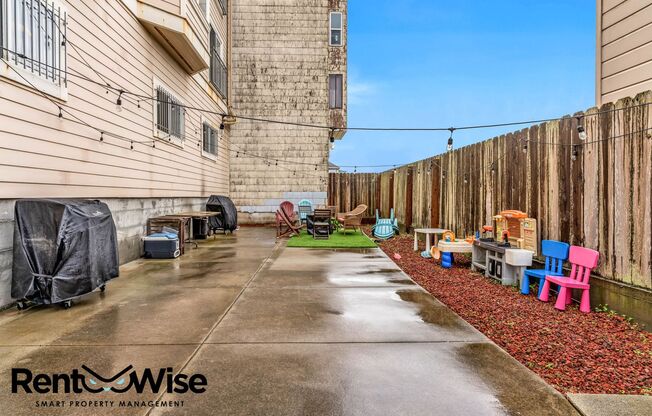 3 beds, 2 baths, 1,502 sqft, $5,000, Unit Unit 5